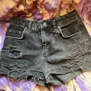 Topshop MOTO high waisted distressed cheeky denim shorts! Size 26